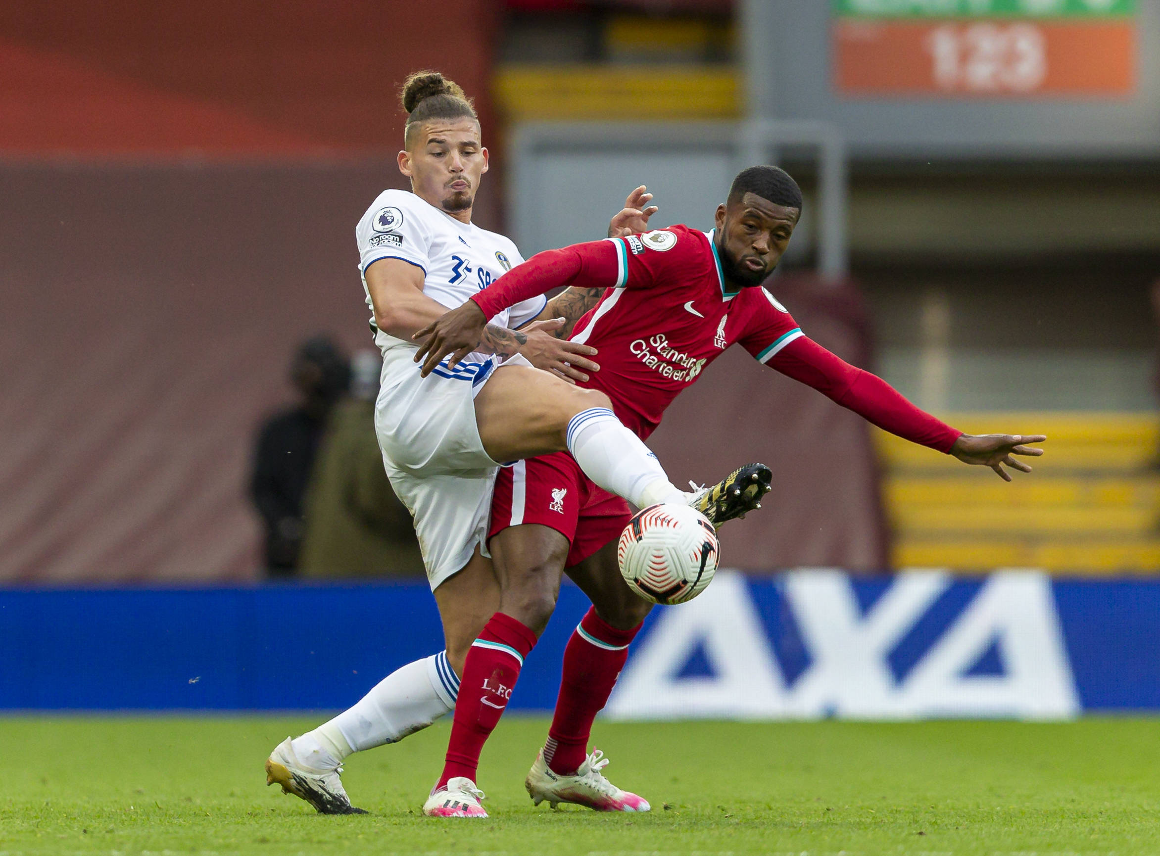 回了更衣室 回了更衣室